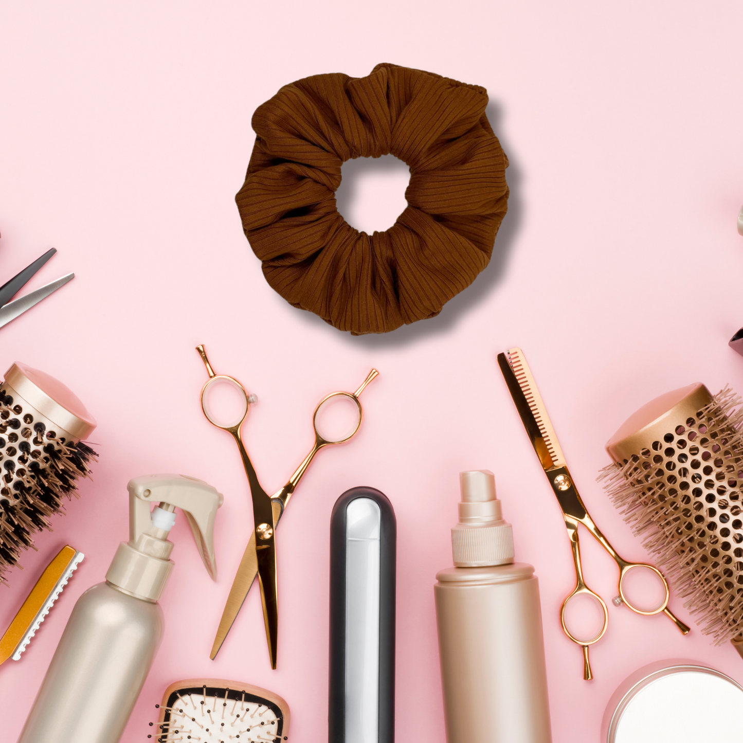 THE CINNAMON GIRL HAIR SCRUNCHIE