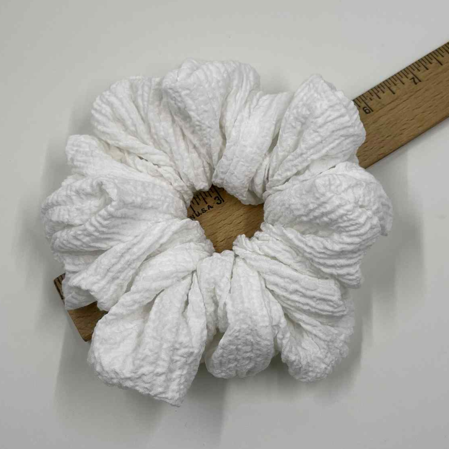 THE EVEREST XL HAIR SCRUNCHIE
