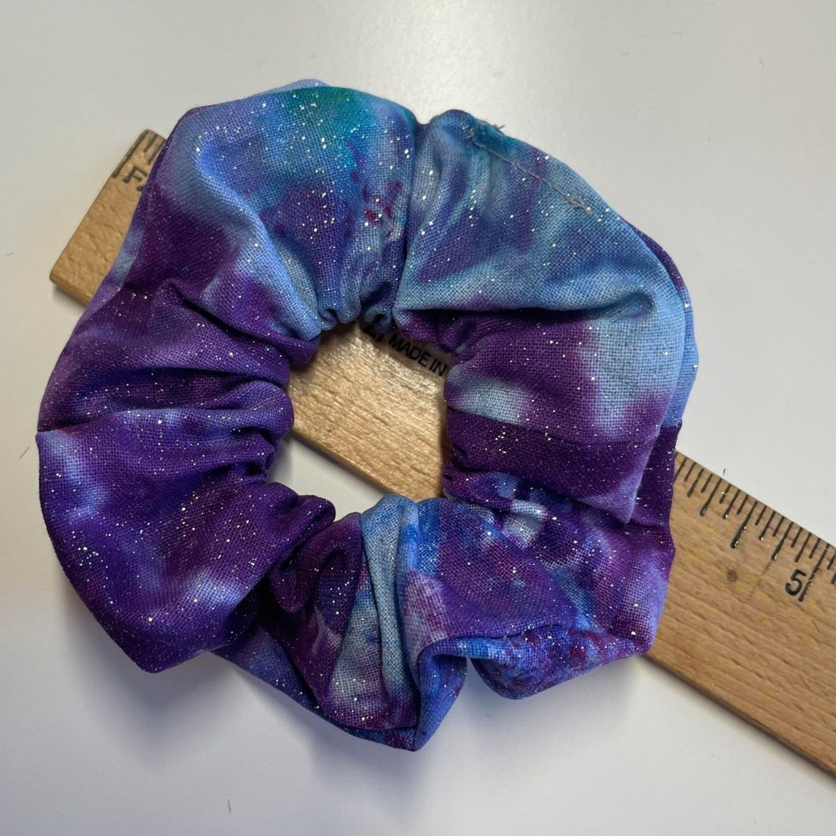 THE STARSHINE HAIR SCRUNCHIE