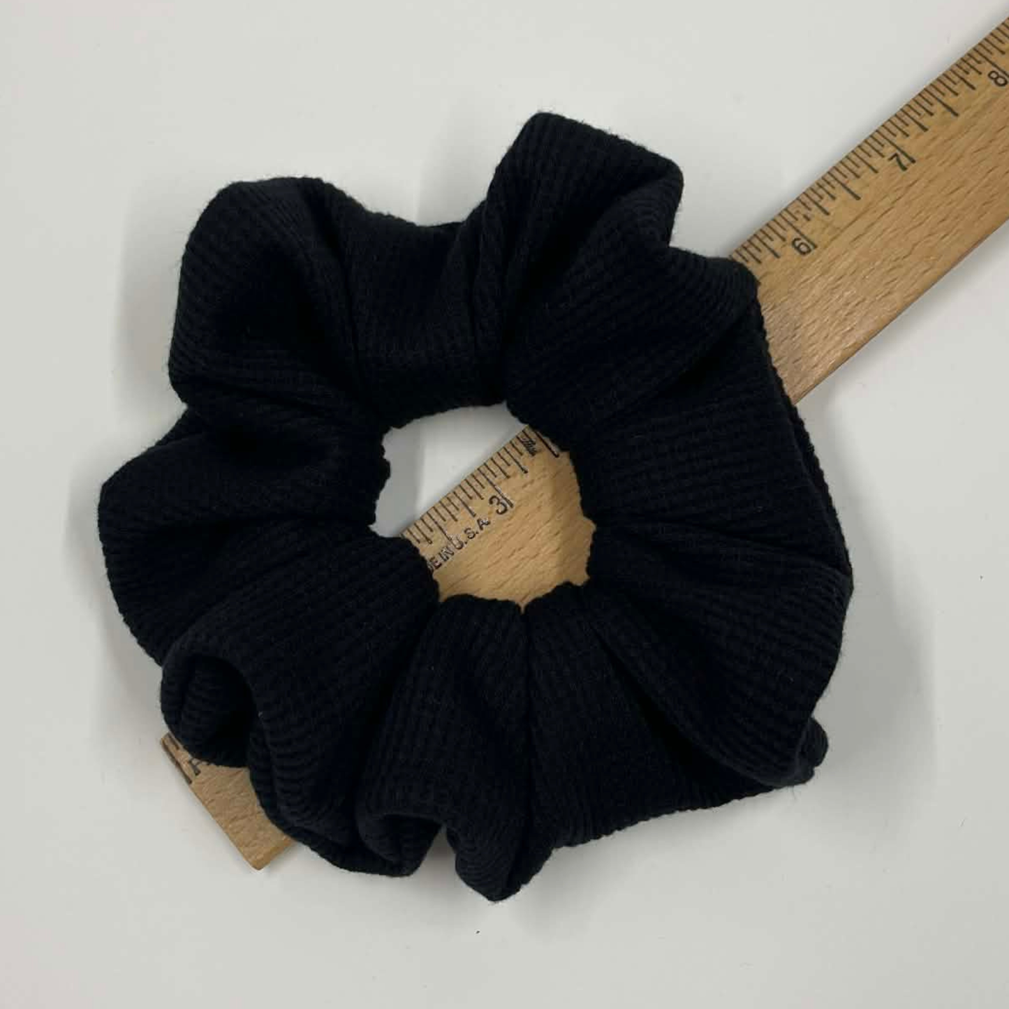 THE BLACKBIRD BLACK HAIR SCRUNCHIE