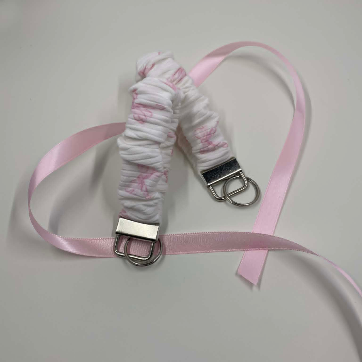 THE COQUETTE PINK BOW SCRUNCHIE KEYCHAIN