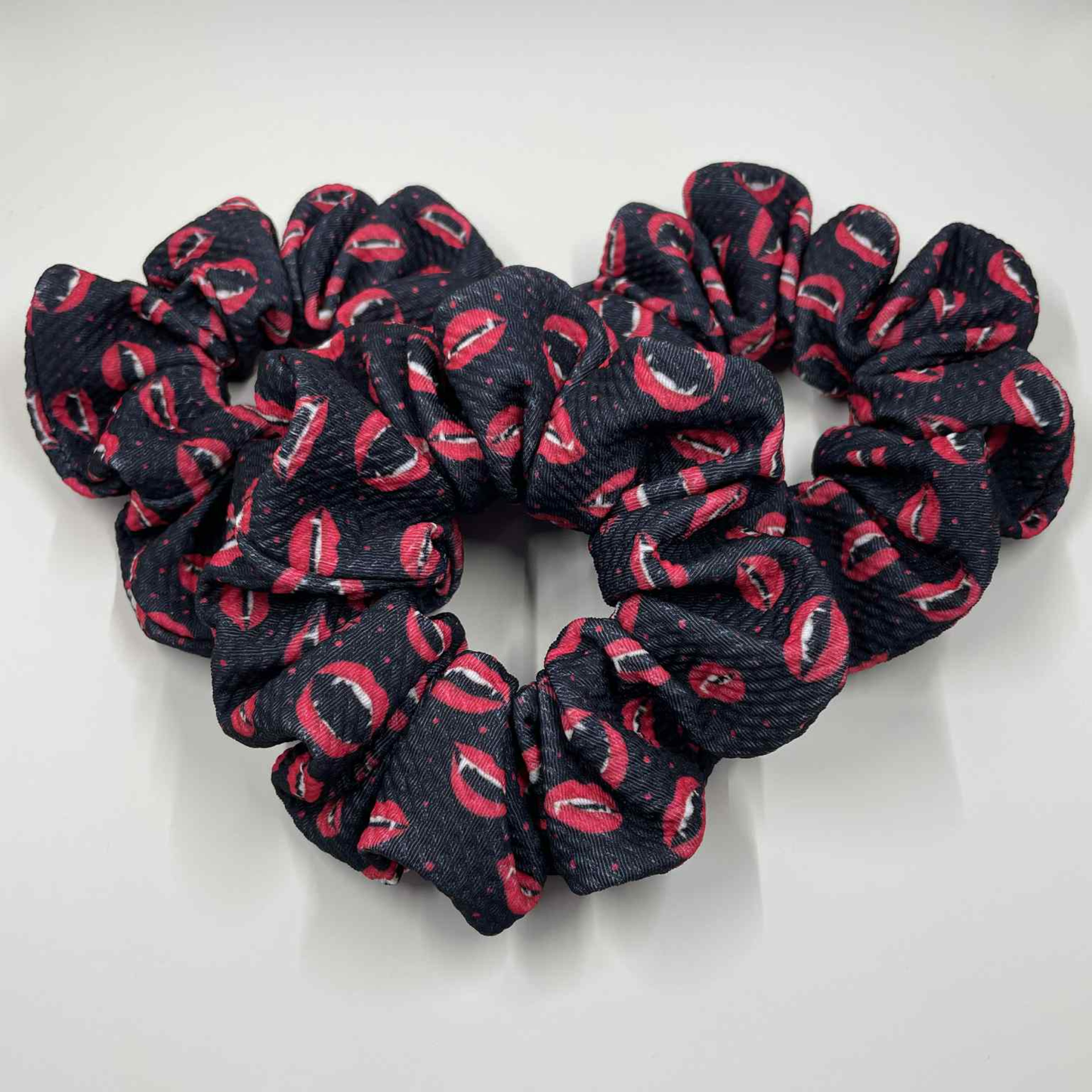 EDWARD'S BELLA HAIR SCRUNCHIE