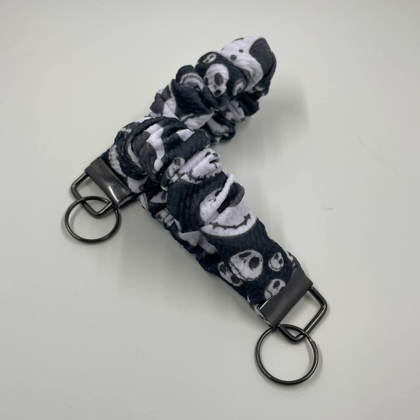 THE SCARY FACE SCRUNCHIE KEYCHAIN