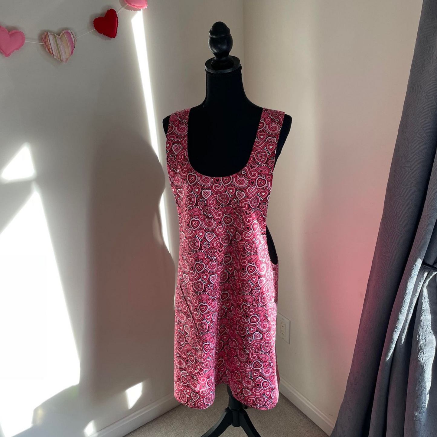 THE PAISLEY HEART REVERSIBLE APRON