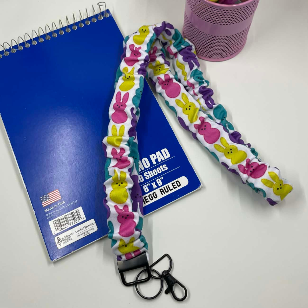 PEEPS BUNNIES SCRUNCHIE LANYARD