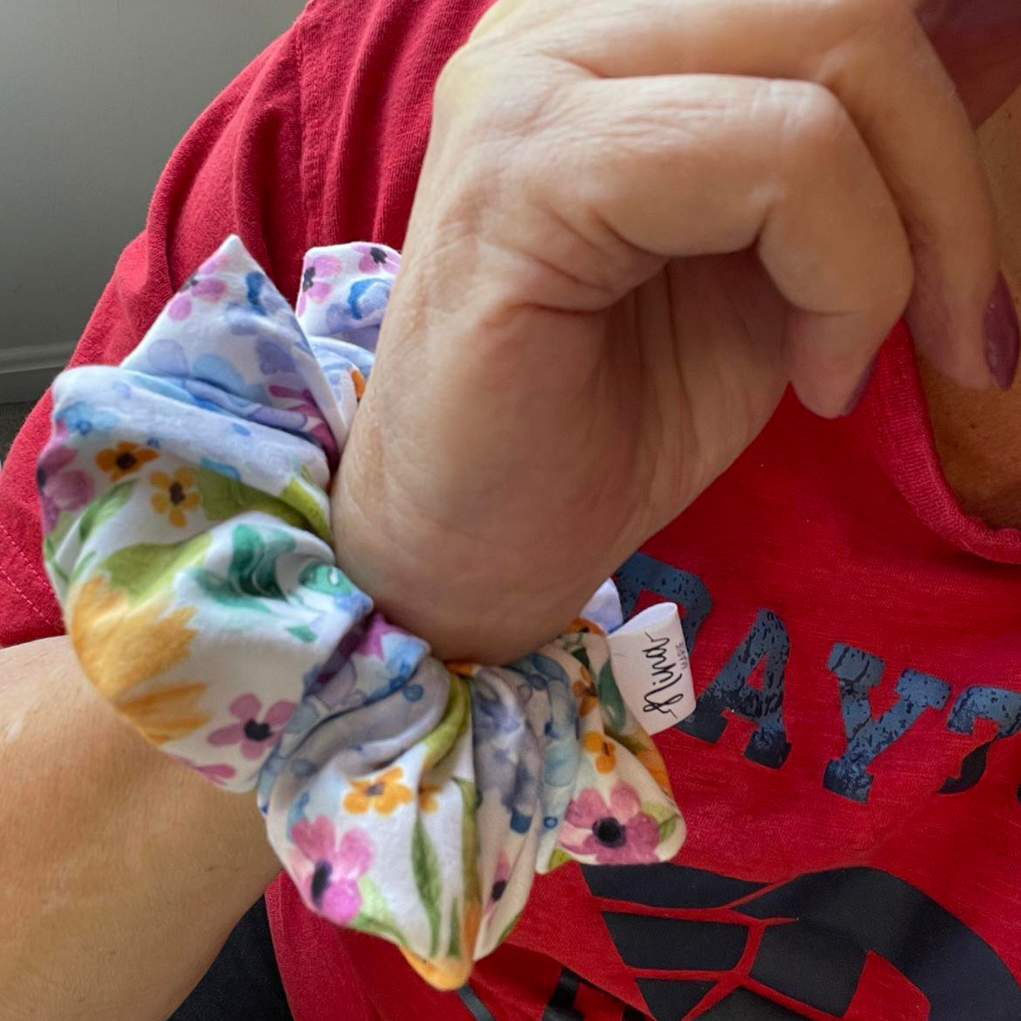 THE FLEUR HAIR SCRUNCHIE