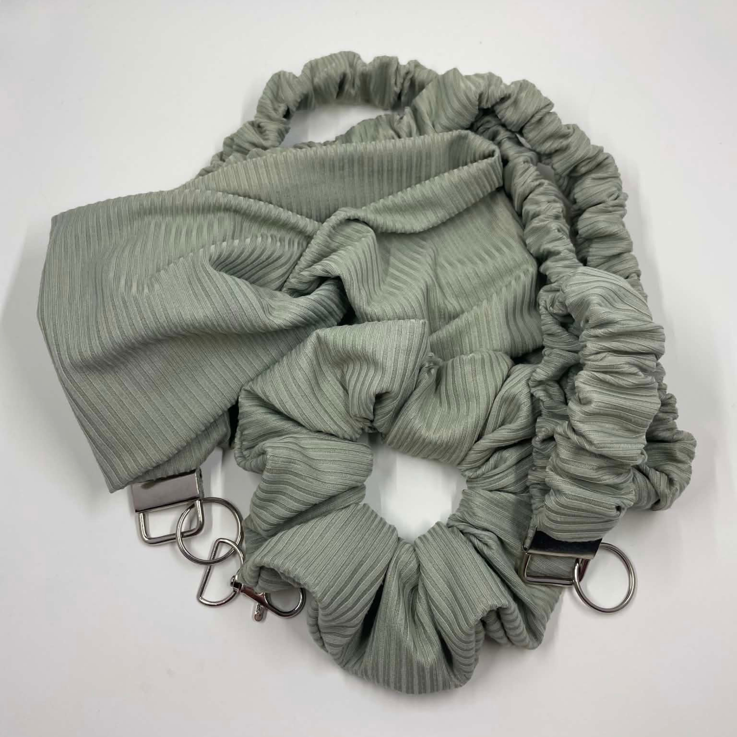 THE MATCHA SAGE HAIR SCRUNCHIE