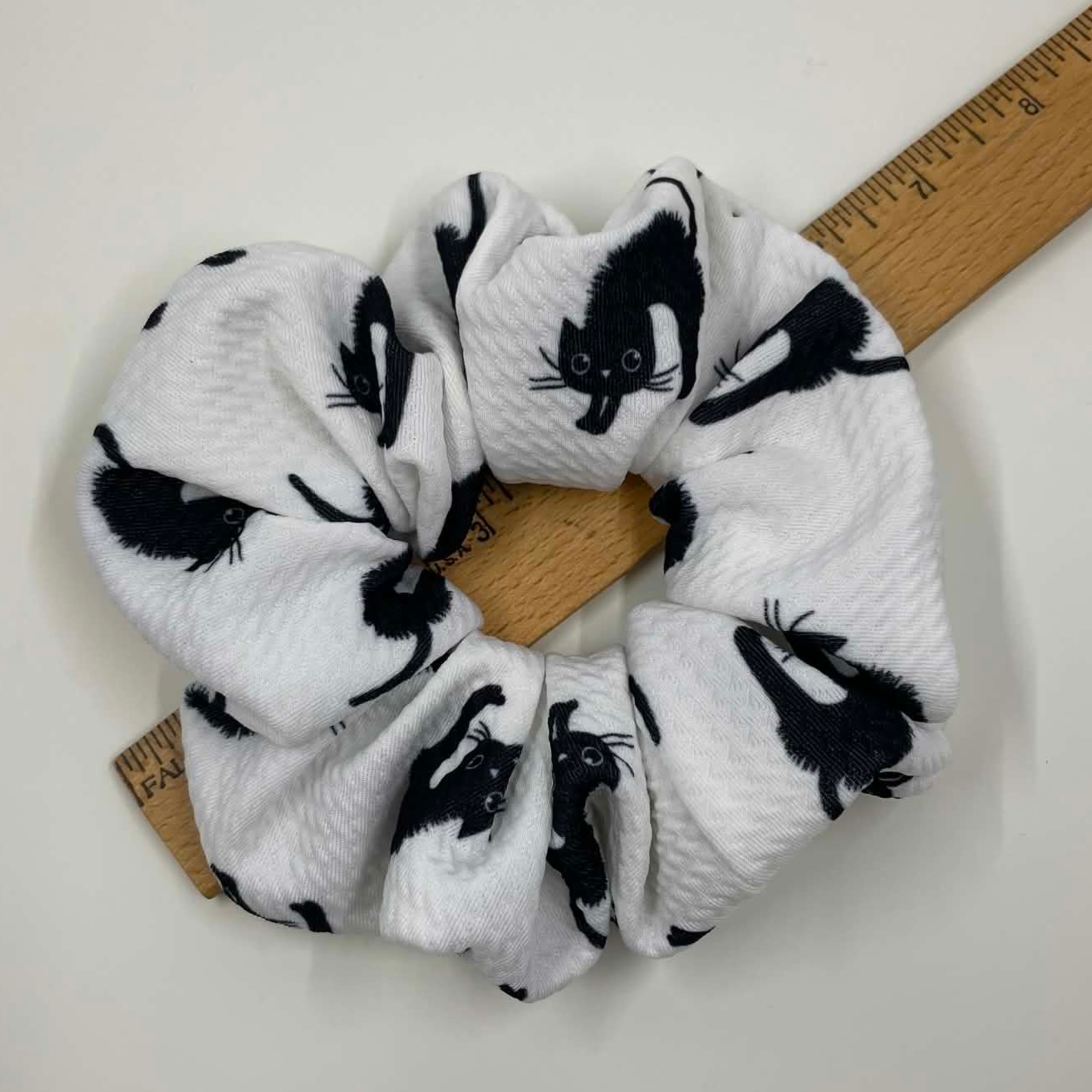 THE SALEM HAIR SCRUNCHIE