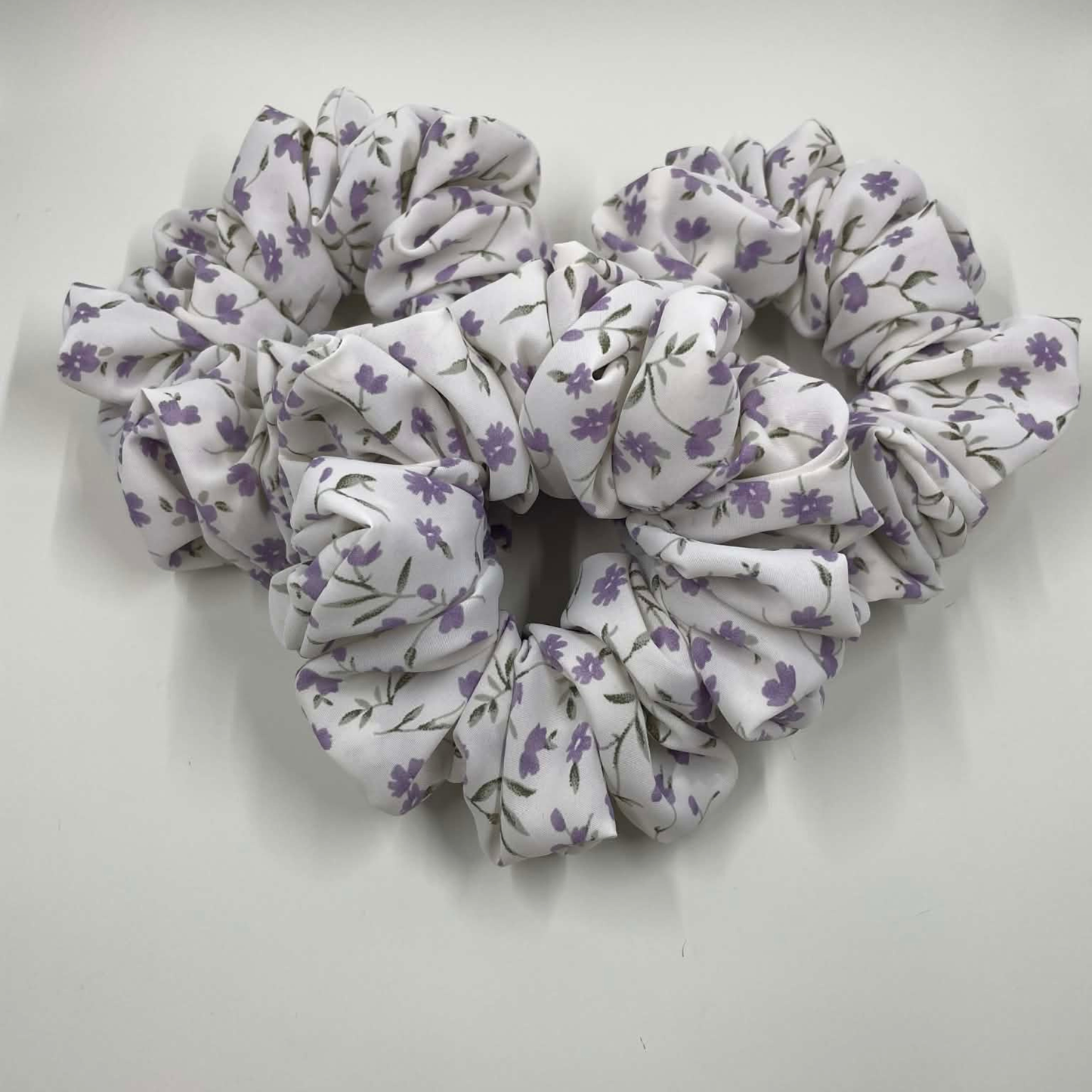THE VIOLETTA XL HAIR SCRUNCHIE