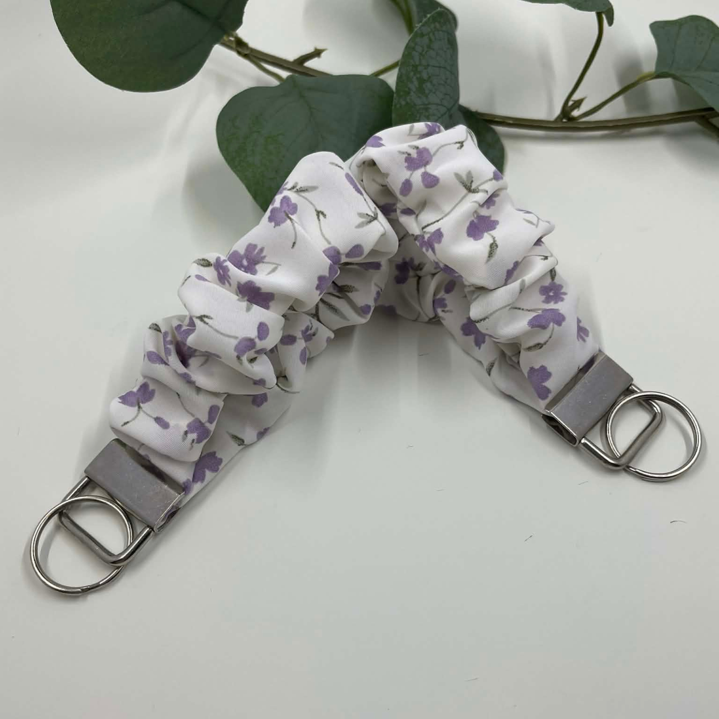 THE VIOLETTA SCRUNCHIE KEYCHAIN