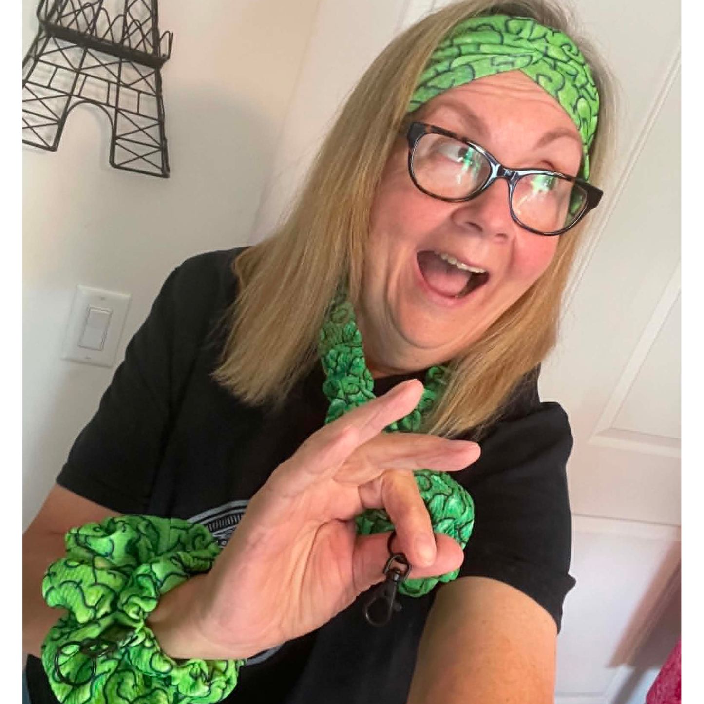 THE ZOMBIE BRAINS HALLOWEEN HEADBAND