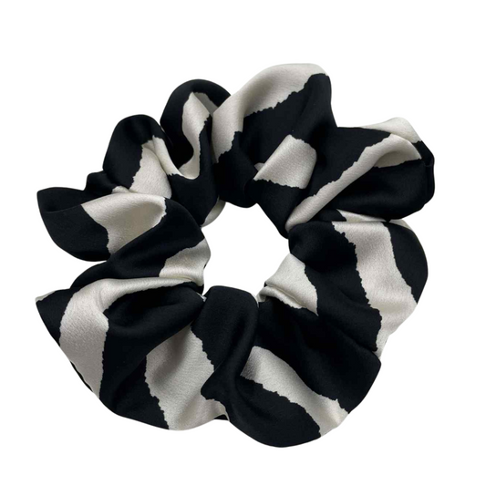 THE ZELDA ZEBRA HAIR SCRUNCHIE